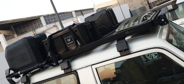 LC71 (1762mm) SLIMLINE II ROOF RACK KIT
