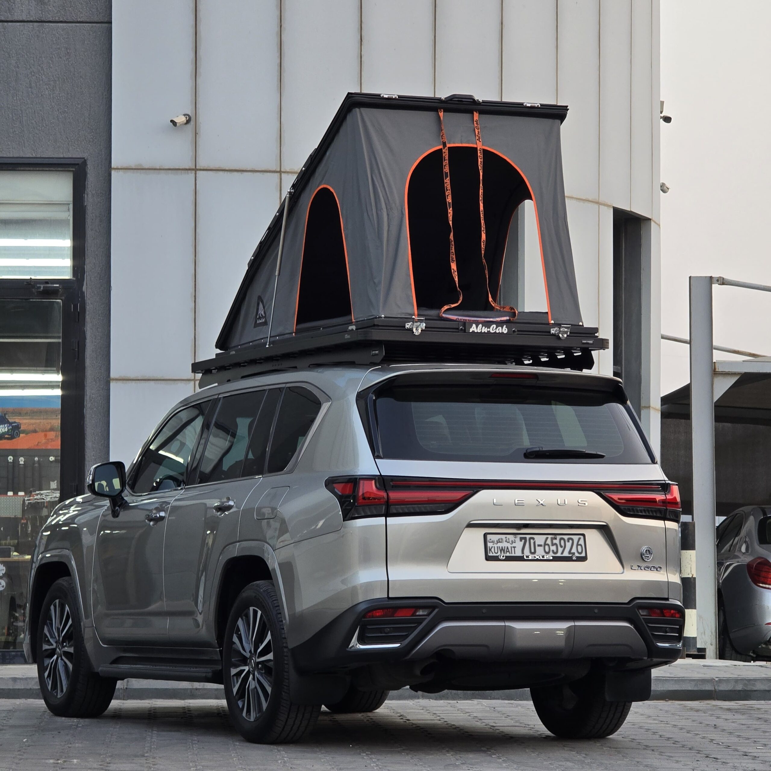 LT-50 Lightweight Tent Weekender
