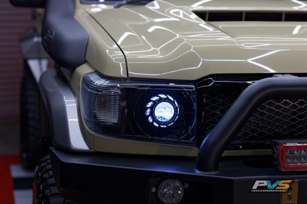 LC70/LC71/LC76/LC78/LC79 Black LED Headlights Coloured Halo + Demon Eyes Clear Lens