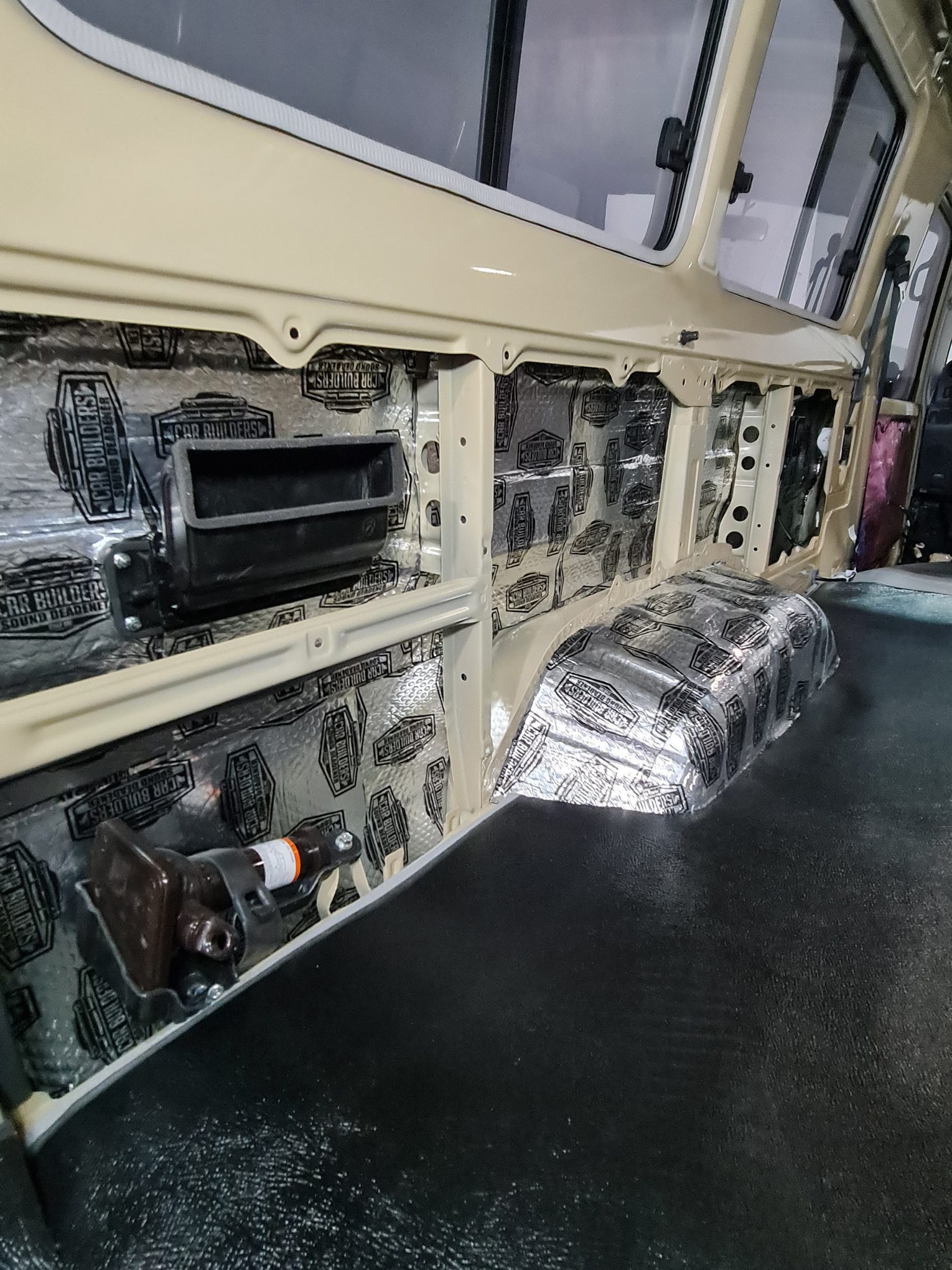 Al Deira Package with Foam Cell Shocks