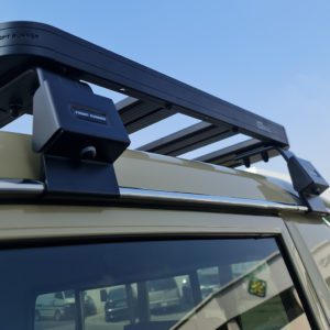 LC79 SC PICKUP (752mm) SLIMLINE II ROOF RACK KIT