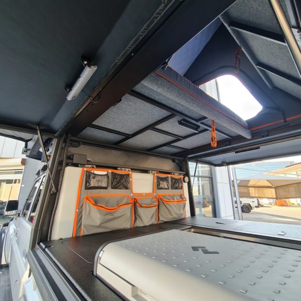 LC79 CANOPY CAMPER
