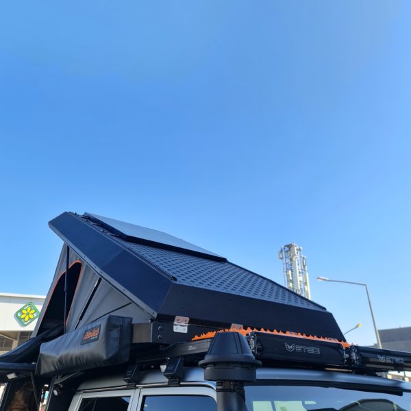 LC79 CANOPY CAMPER