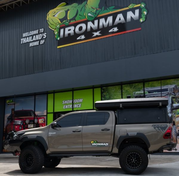 Hilux DOUBLE CAB CANOPY