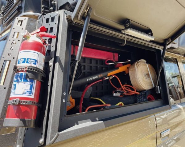 SIDE WINDOW BOXES TO SUIT THE LAND CRUISER 76