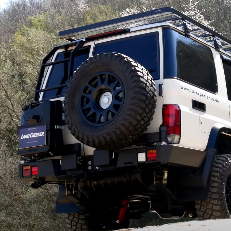 LC76 Rear bumper with Provision Towing hook