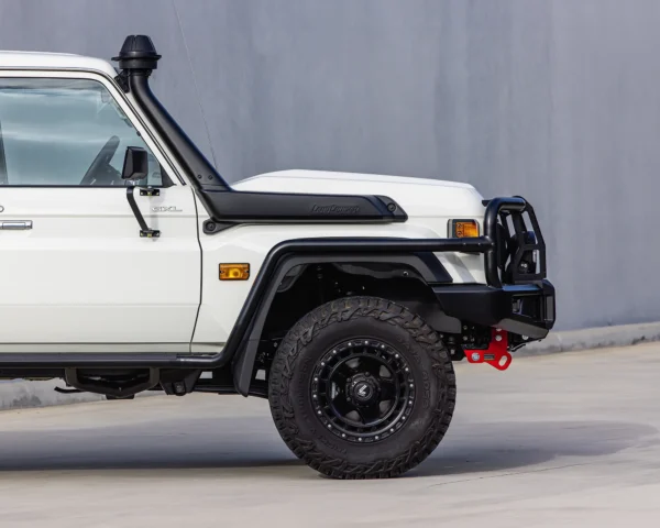 TOYOTA LC71/LC76/LC78/LC79 2007+ APEX Bull Bar with recovery points and underbody