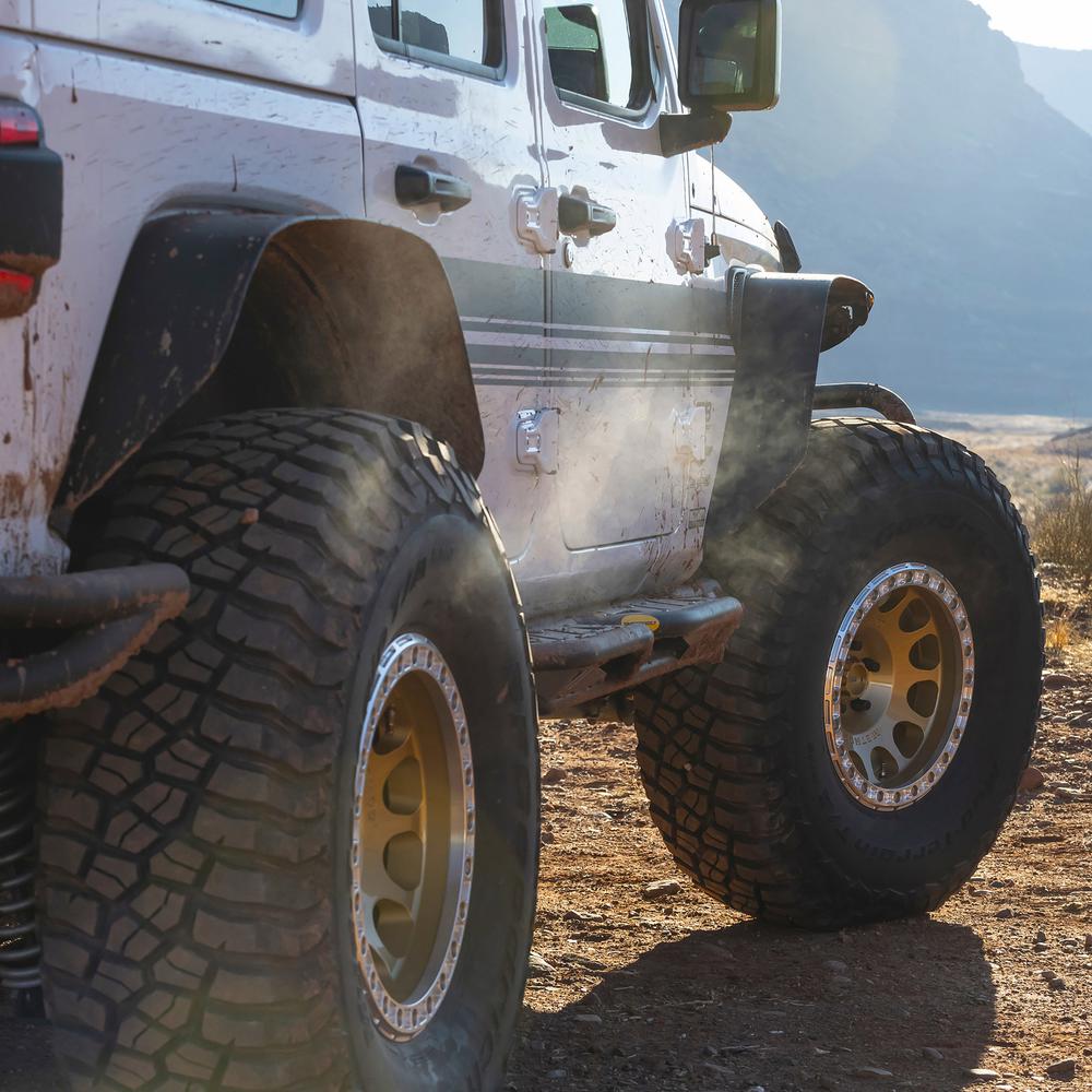 JL 4 Dr XRC FRONT AND REAR FLAT FENDER FLARE SET