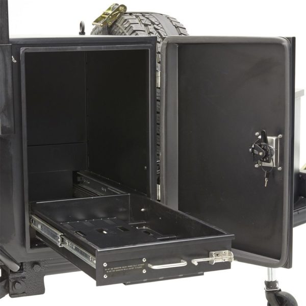SCOUT TRAILER includes roofrack, awning and shower box
