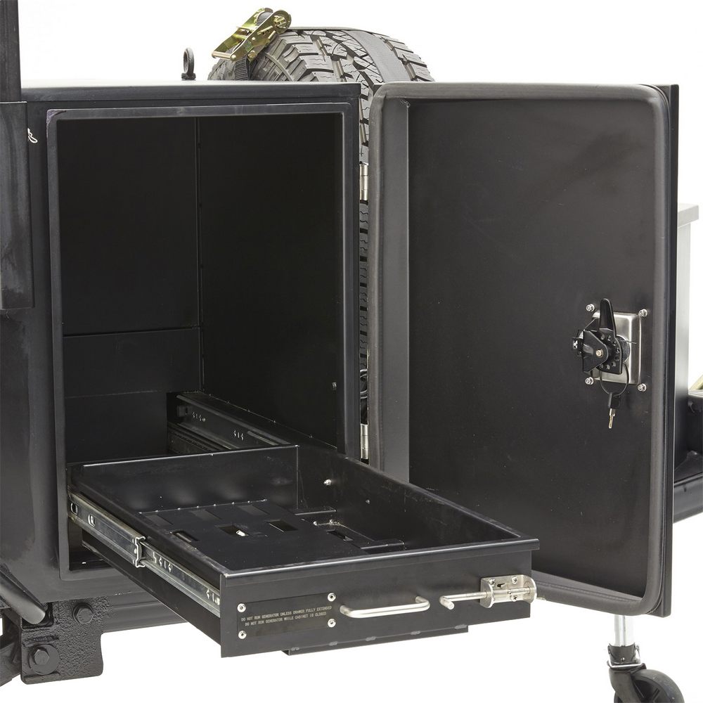 SCOUT TRAILER includes roofrack, awning and shower box