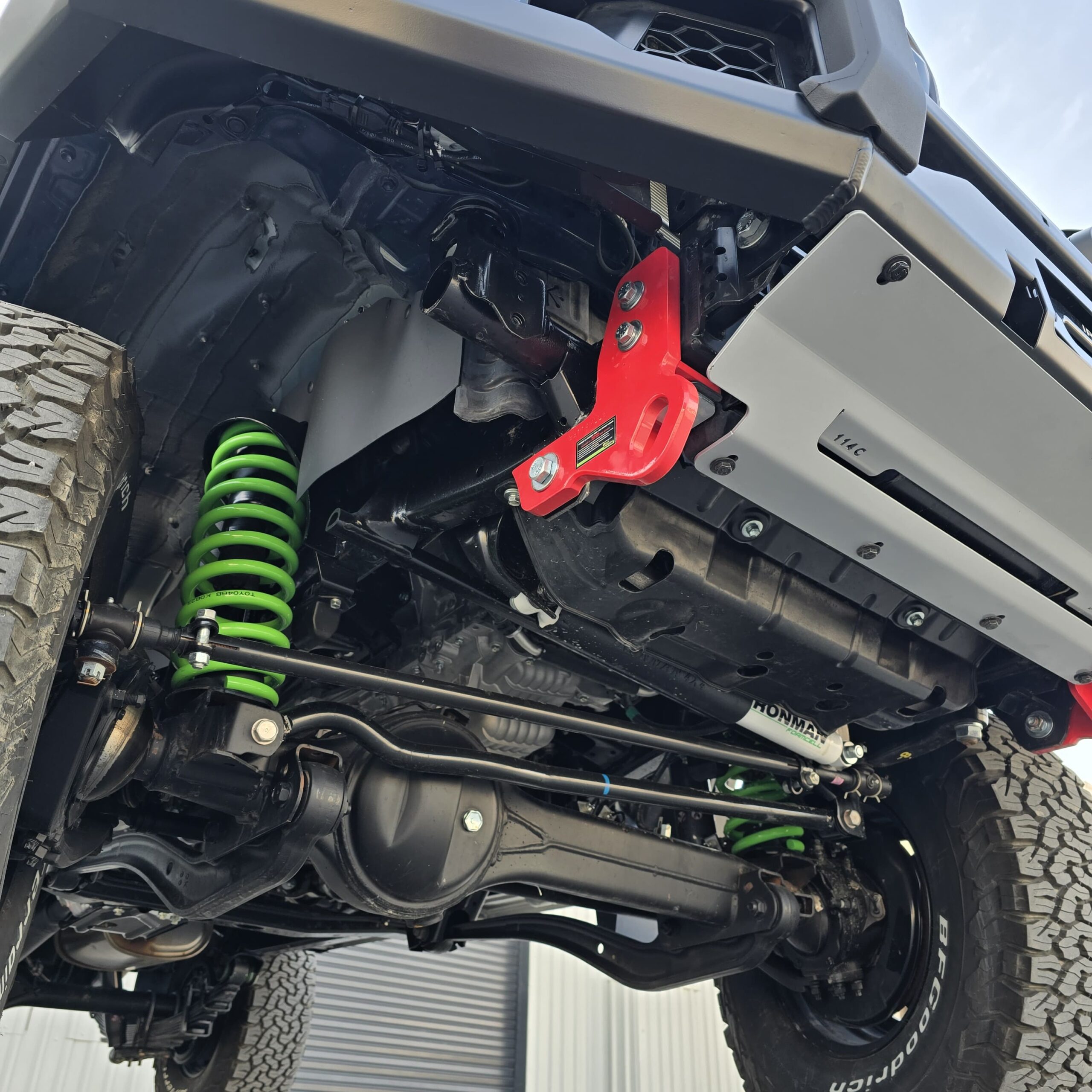 LC79/LC76/LC78/LC71 APEX BULL BAR with RECOVERY POINTS and WINCH COMPATIBLE