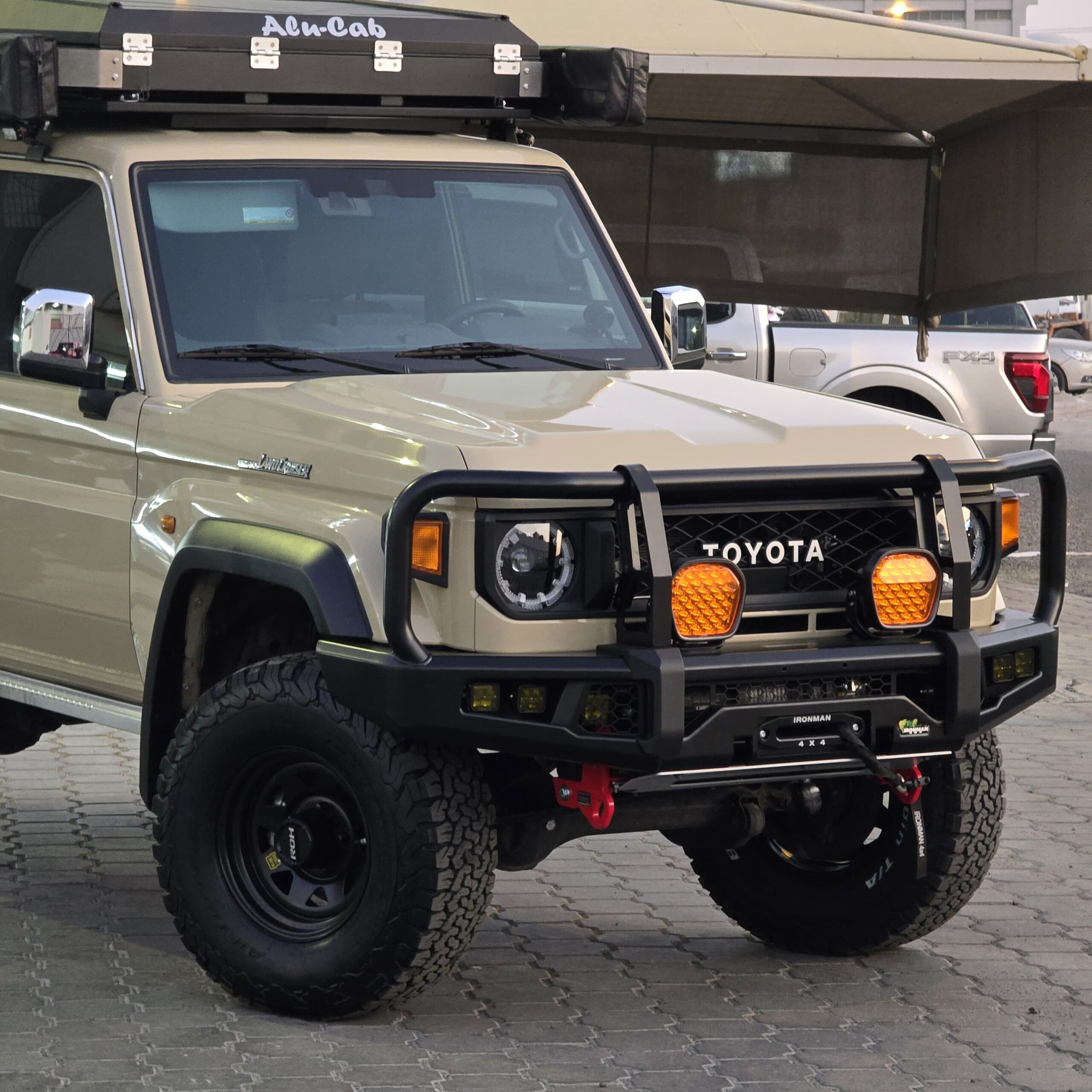 LC79/LC76/LC78/LC71 APEX BULL BAR with RECOVERY POINTS and WINCH COMPATIBLE