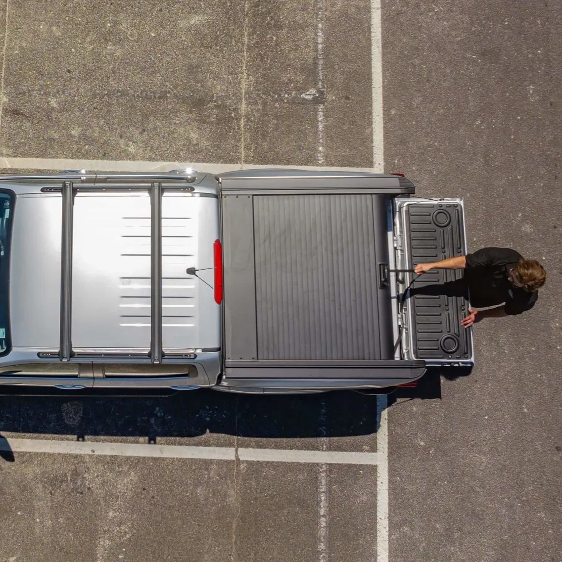 Slide-Away Manual Aluminium Tonneau Cover