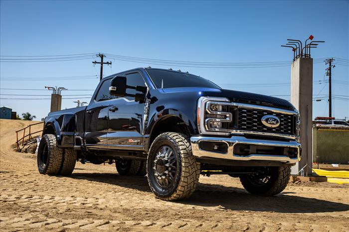 ICON 2020-2024 FORD F-250/F-350 SUPER DUTY 4WD DIESEL, 2.5″ LIFT, STAGE 2 SUSPENSION SYSTEM