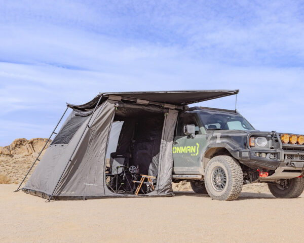 Room DeltaWing 180° Awning