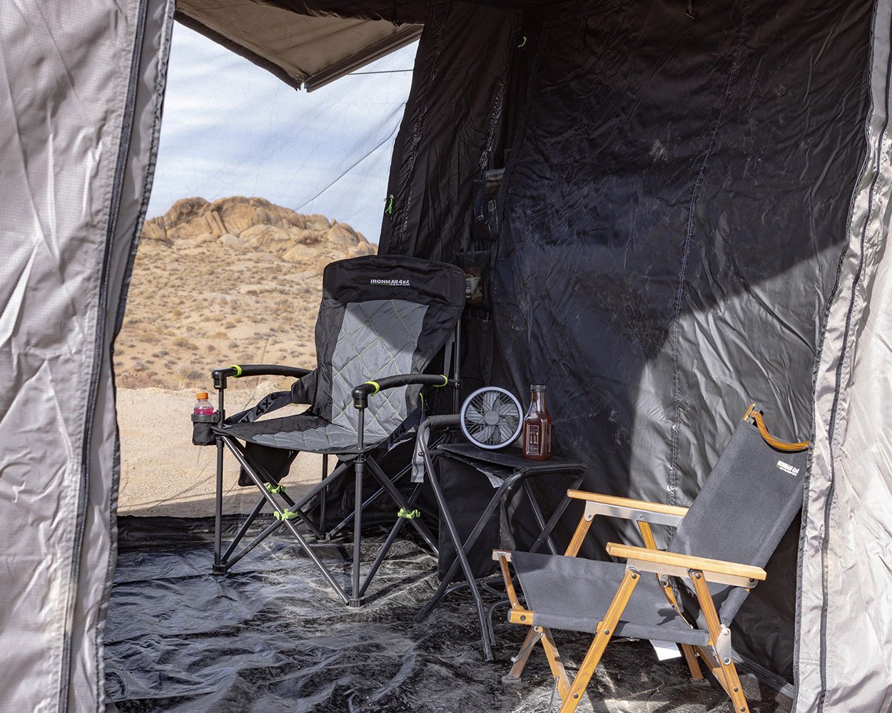 Room DeltaWing 180° Awning