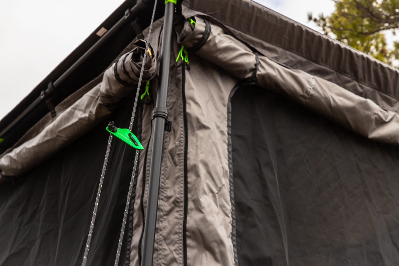 DELTAWING 90° AWNING ROOM