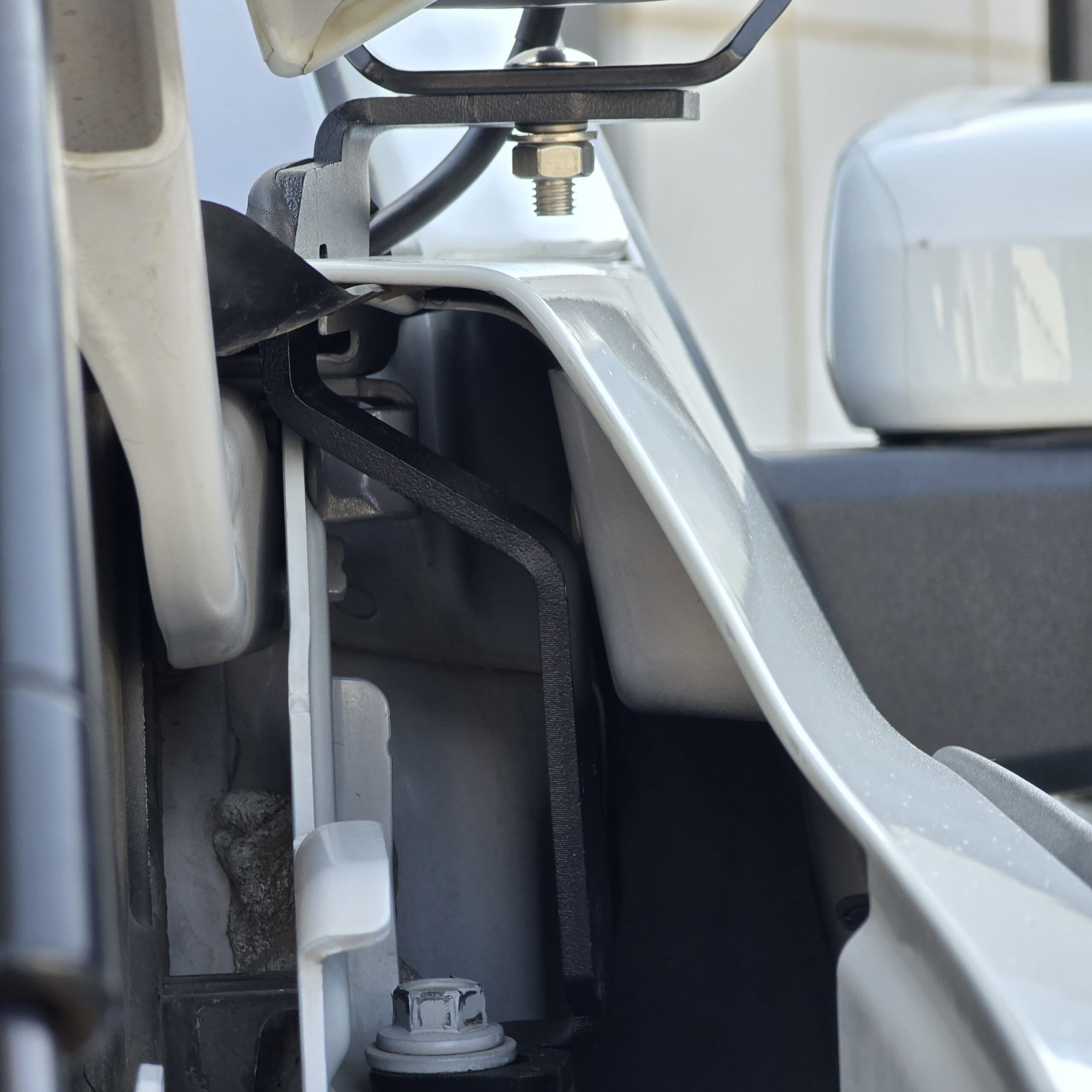 F150/RAPTOR LIGHT BRACKET