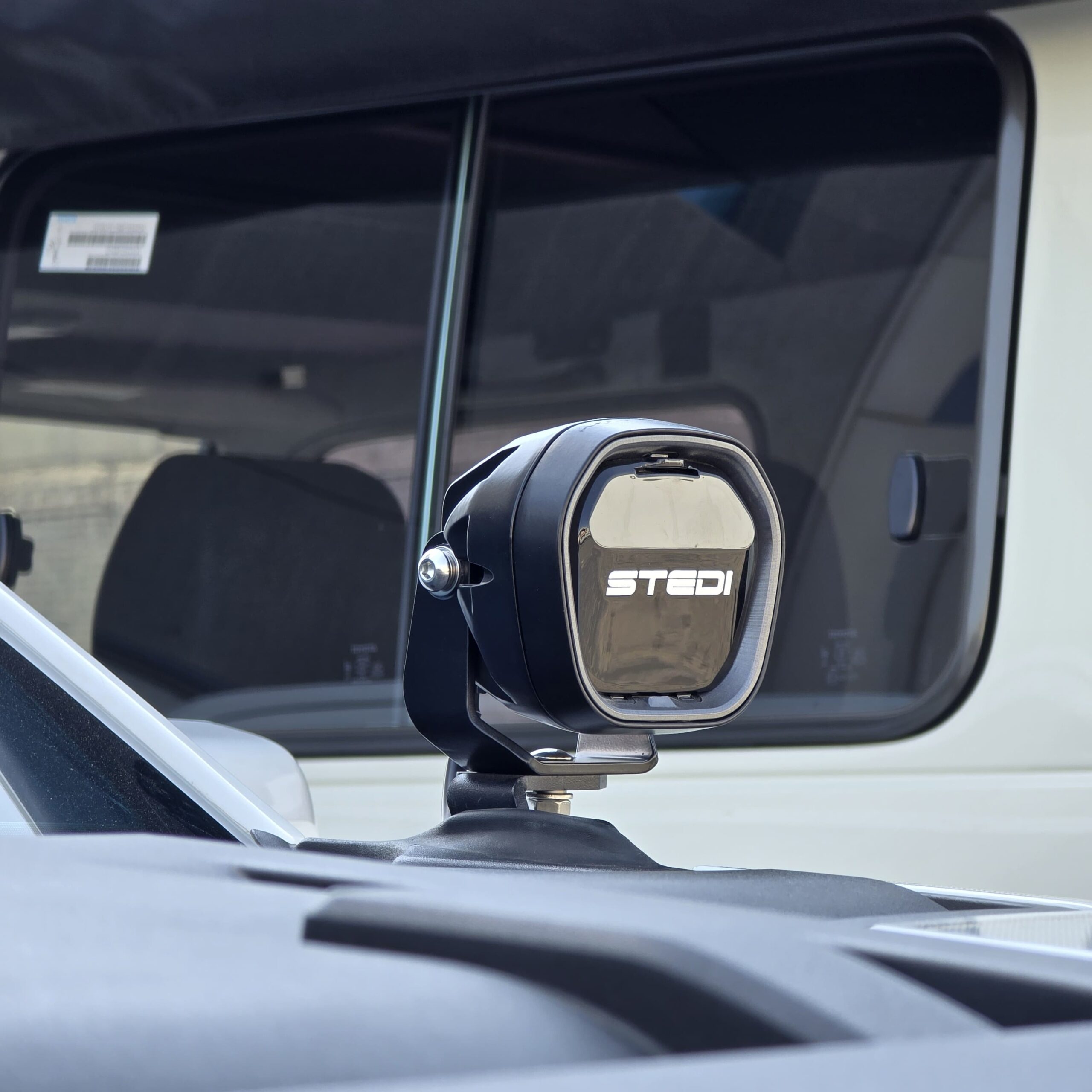 F150/RAPTOR LIGHT BRACKET