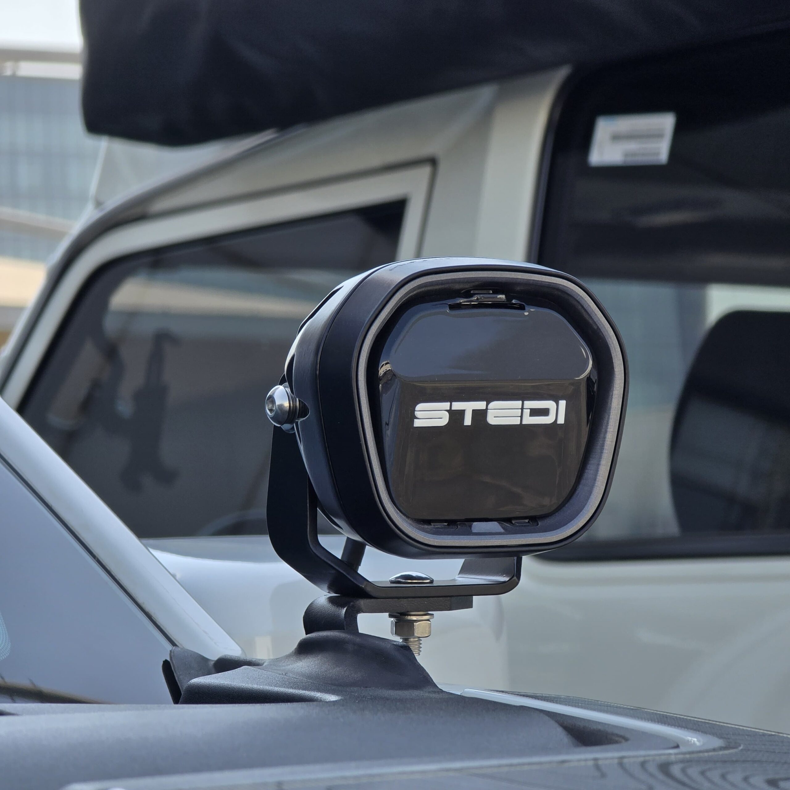 F150/RAPTOR LIGHT BRACKET