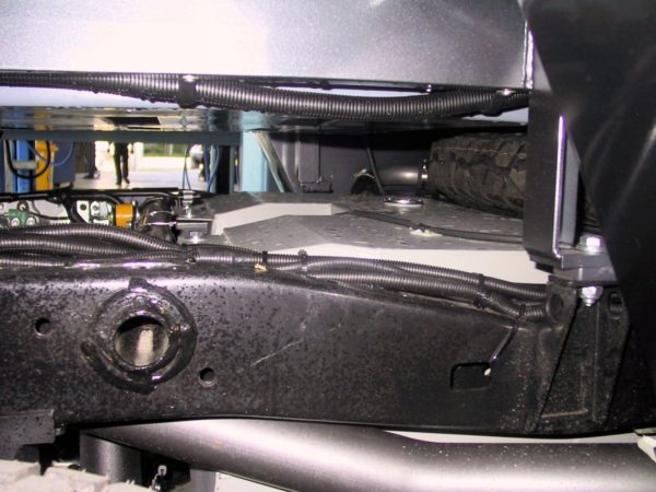 LC76 / LC79 FUEL TANK TOTAL 180L