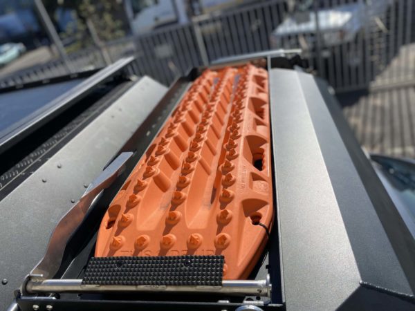THE RECOVERY TRAX TRAY