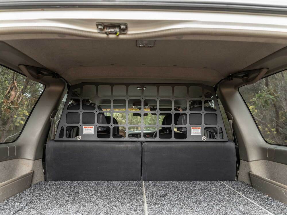 Y61 GU Light Cargo & Pet Barrier