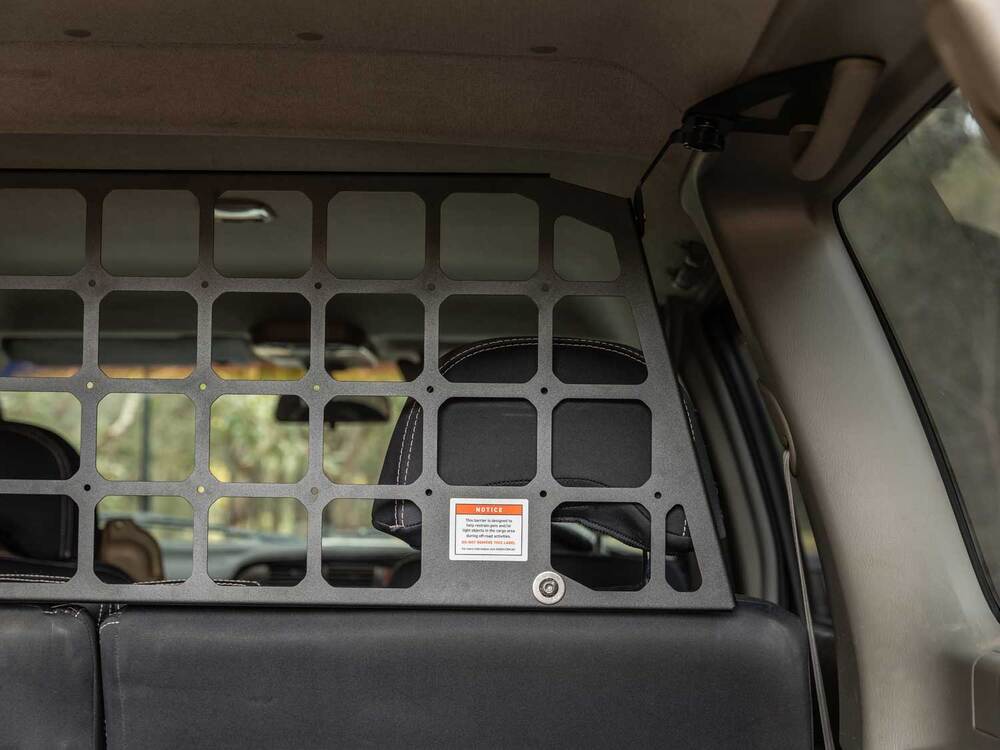Y61 GU Light Cargo & Pet Barrier