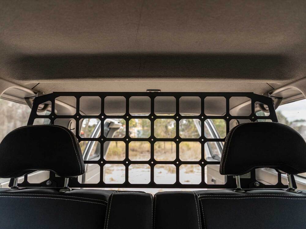 Y61 GU Light Cargo & Pet Barrier