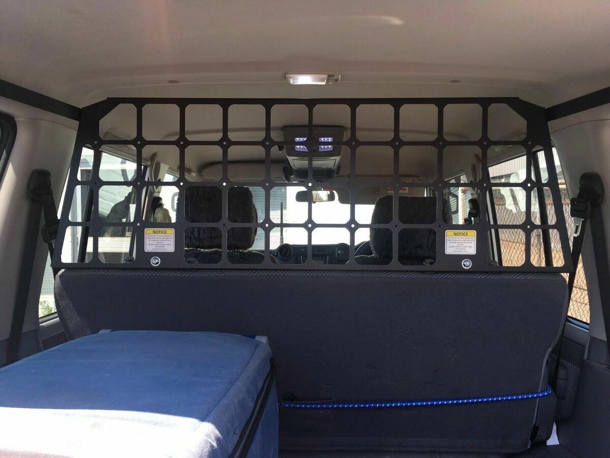 LC76 Light Cargo & Pet Barrier