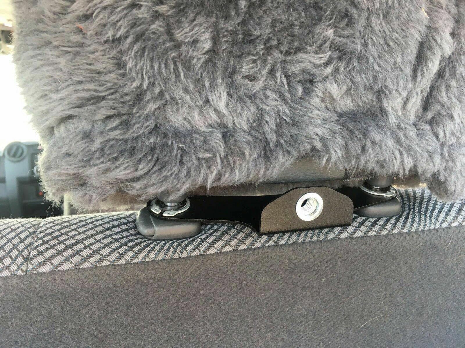 LC76 Light Cargo & Pet Barrier