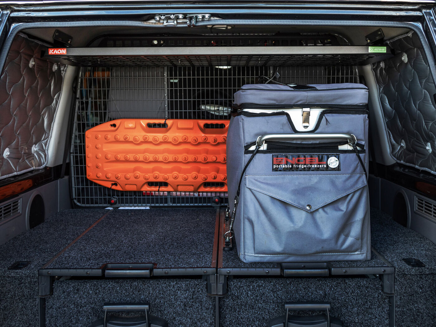 LC76 Standalone Rear Roof Shelf