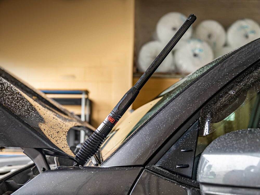 Bonnet Hinge Antenna Mount to suit Toyota LandCruiser LC300