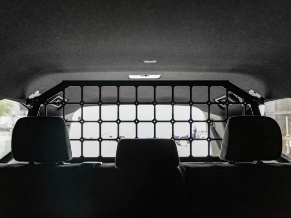 LC300 Light Cargo & Pet Barrier