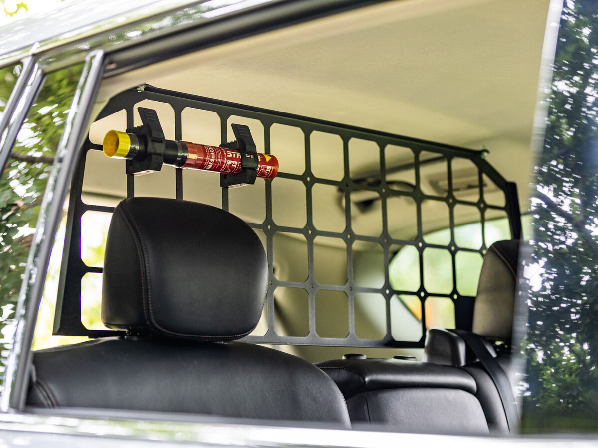 Light Cargo & Pet Barrier to suit Nissan Patrol Y62