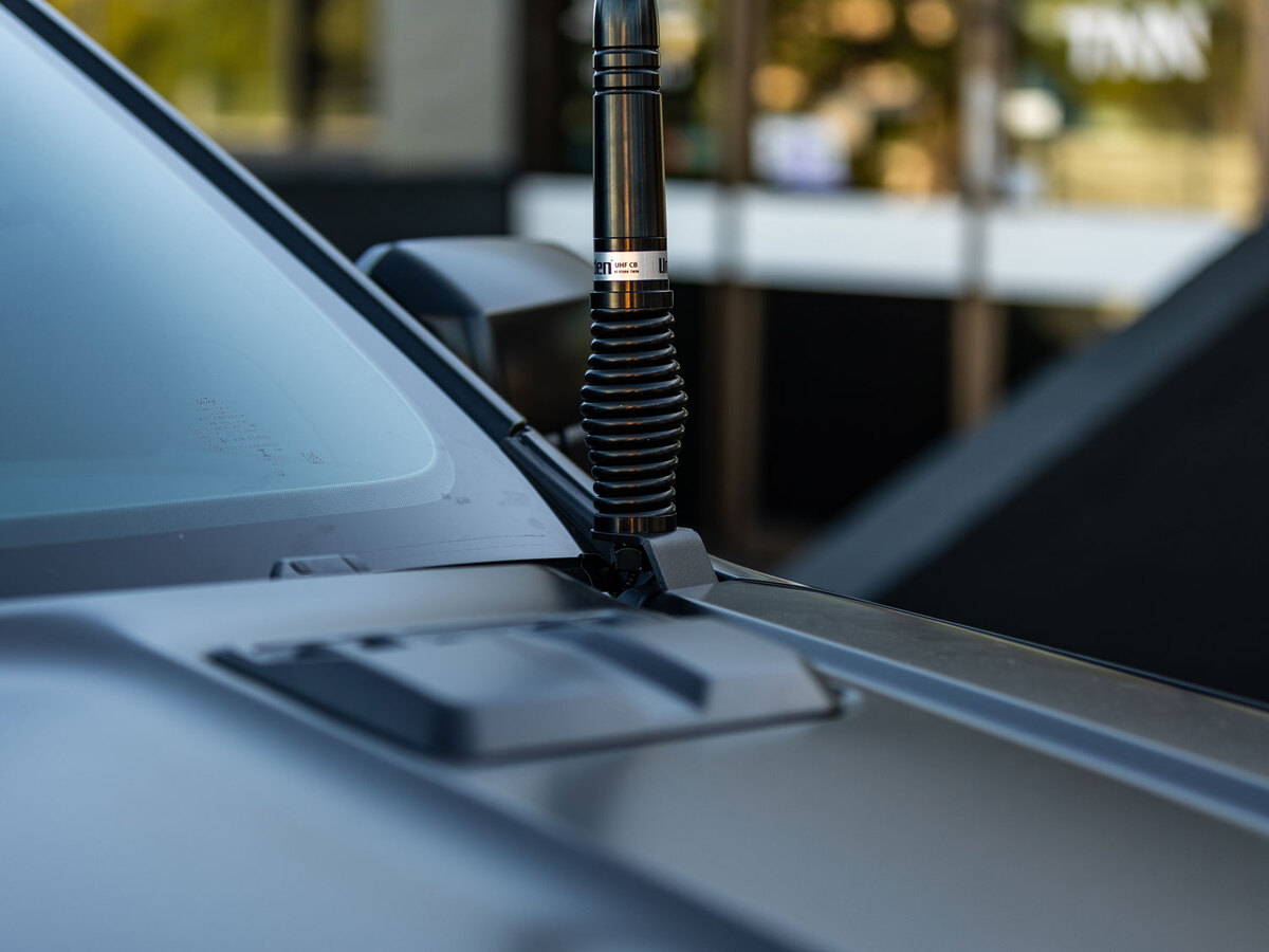 Bonnet Hinge Antenna Mount to suit Ford Ranger RA, Raptor & Everest UB