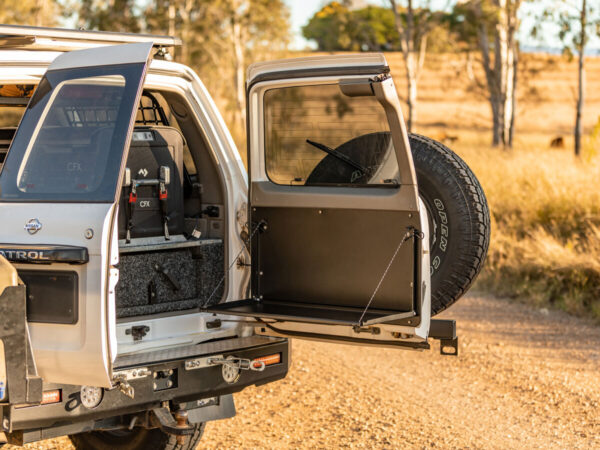 Y61 GU Rear Door Drop Down Table & Door Cards