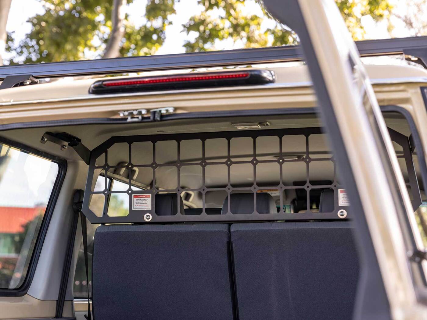 Light Cargo & Pet Barrier to suit Toyota LandCruiser 76 2024+