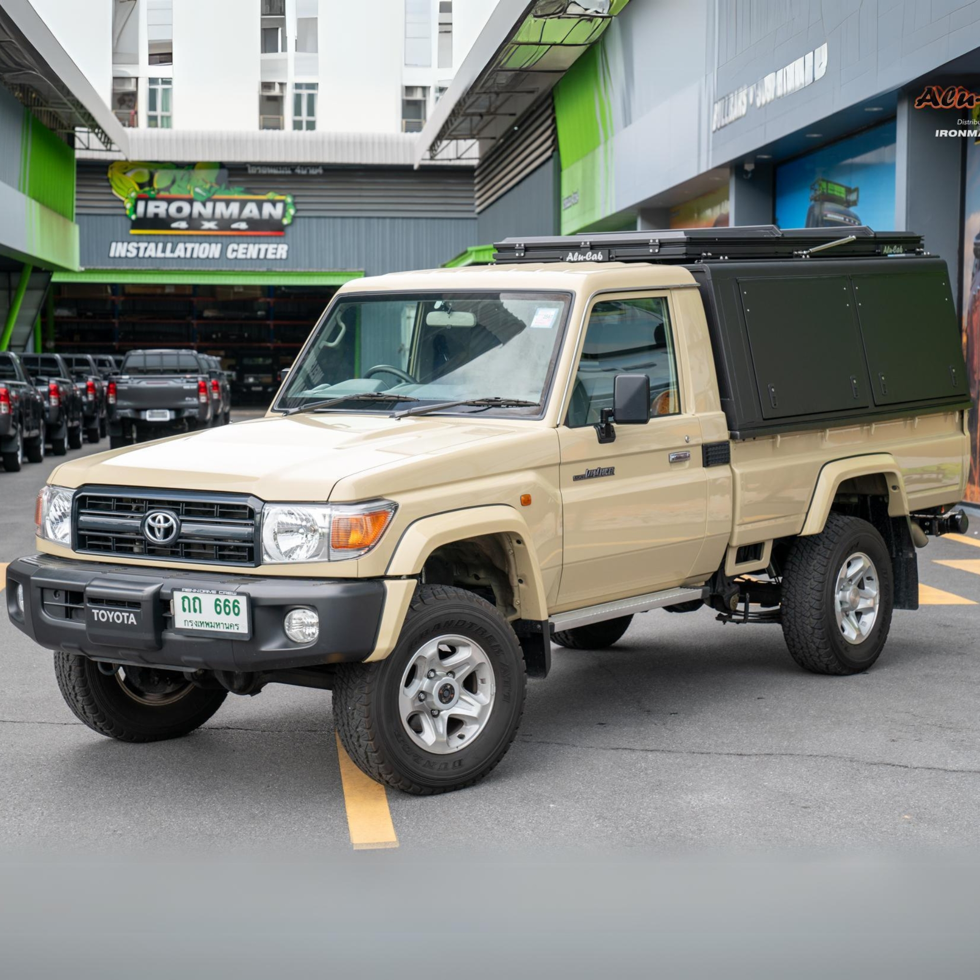 LC79 SINGLE CAB CANOPY