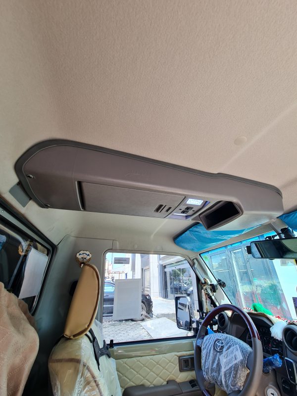 LC79 SINGLE CAB ROOF CONSOLE