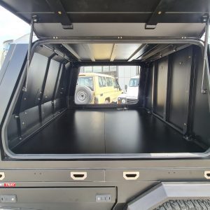 LC79 Double Cab TRAY & CANOPY