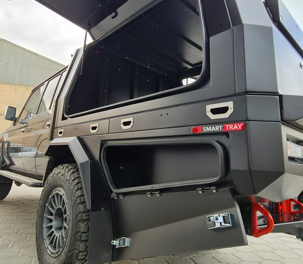 LC79 Double Cab TRAY & CANOPY