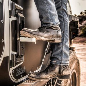 JK/JL 2 & 4 Dr ATLAS DOOR STEPS