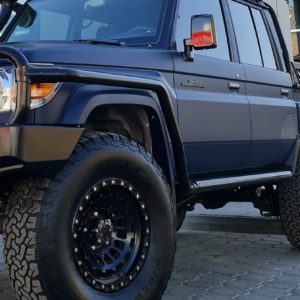 TOYOTA LC79  DUAL CAB PREMIUM SIDE STEPS & RAILS