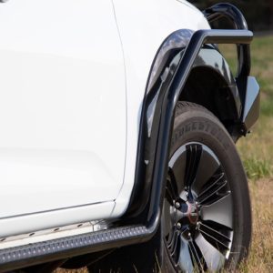 ISUZU D-MAX 2020+ SIDE STEPS & RAILS