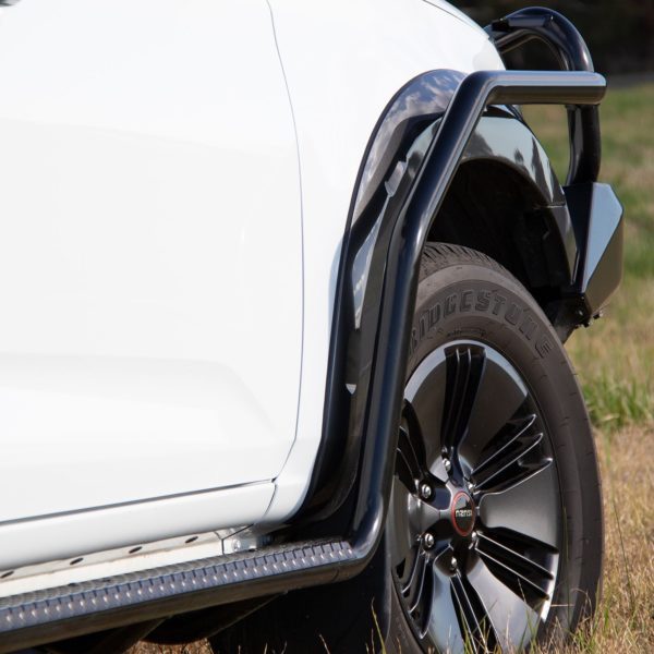 ISUZU D-MAX 2020+ SIDE STEPS & RAILS