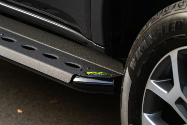 FORD EVEREST 2022+ STEEL SIDE STEPS