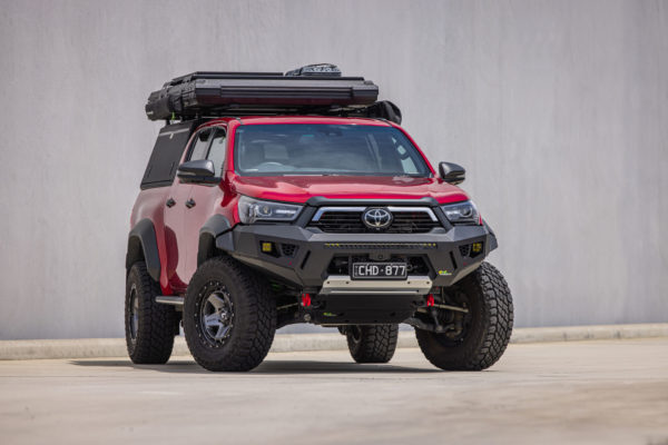 HILUX ROGUE 2023+ RAID BULL BAR