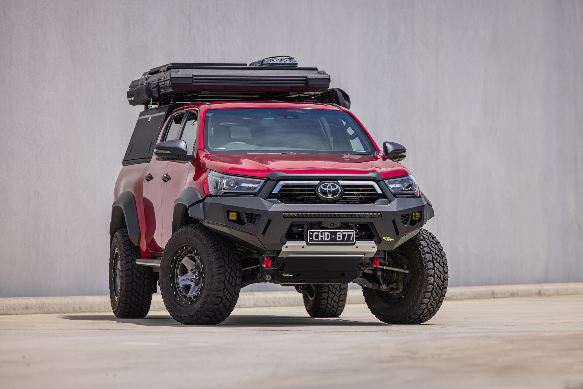 HILUX ROGUE 2023+ RAID BULL BAR