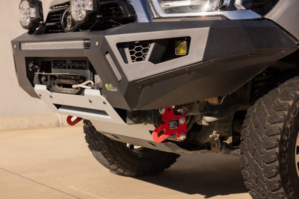 Hilux 2020+ RAID BULL BAR